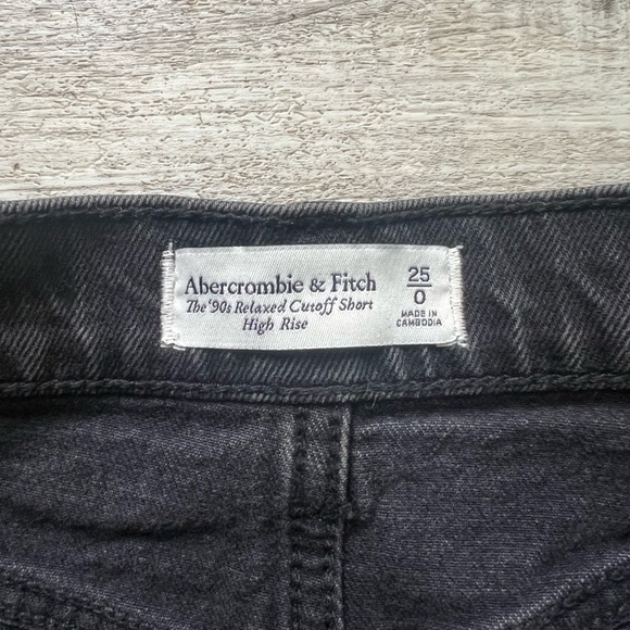 Abercrombie Women High Rise 90s Cutoff Denim Jean Short Washed Black Size 25 - Picture 11 of 16